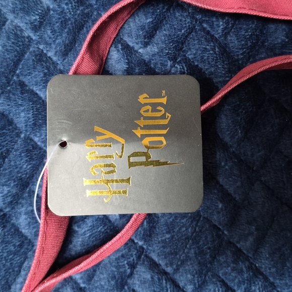 Harry Potter Bioworld "Hogwarts Is My Home" Tote Bag, New With Tags - Picture 3 of 16